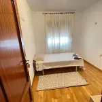 Centrica Comoda Privatunterkunft *